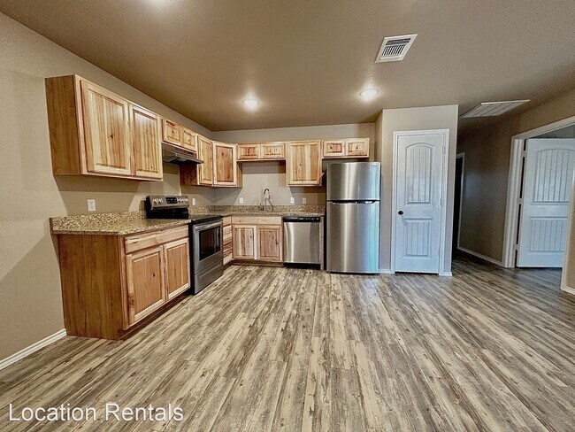 Building Photo - 3 br, 2 bath House - 7413 #1 5th Street