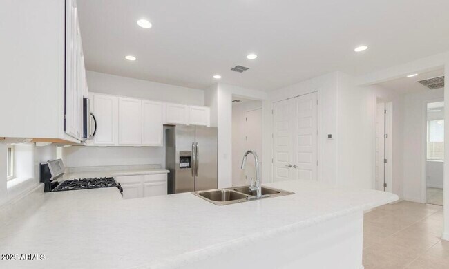 Foto del edificio - 2231 W Park St