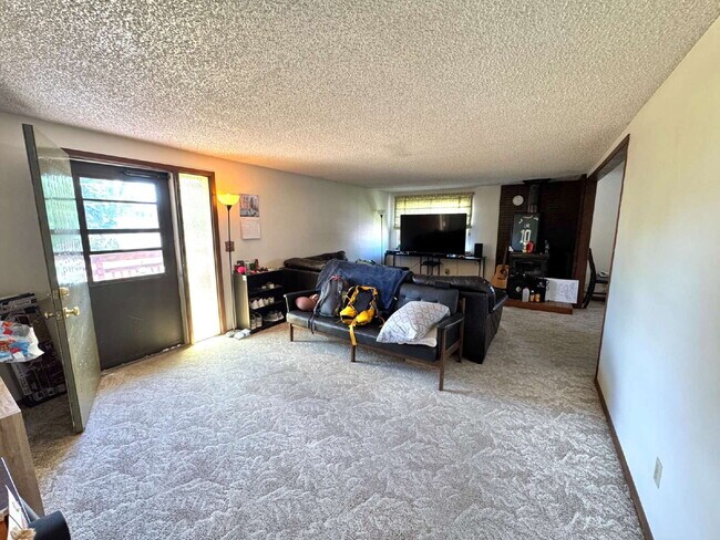 Foto del edificio - Spacious 3 bedroom, 2 bathroom home in Lander
