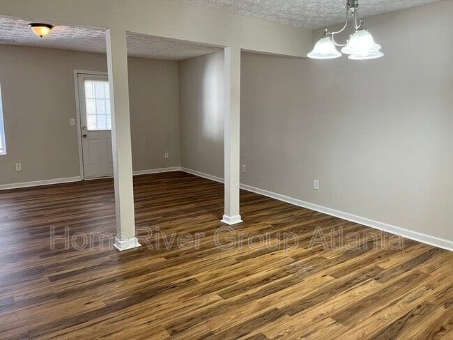 Building Photo - 11424 S Grove Dr