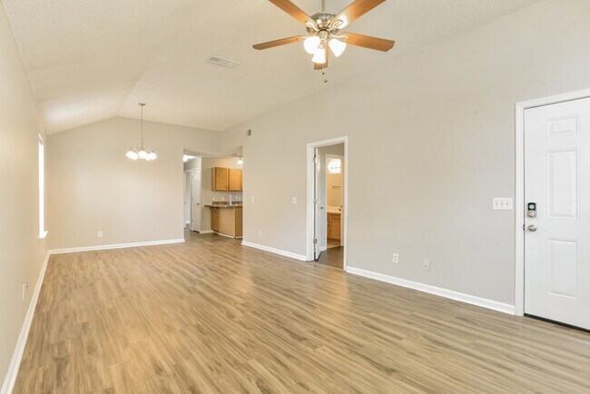 Foto del edificio - 496 Cedar Park Cir