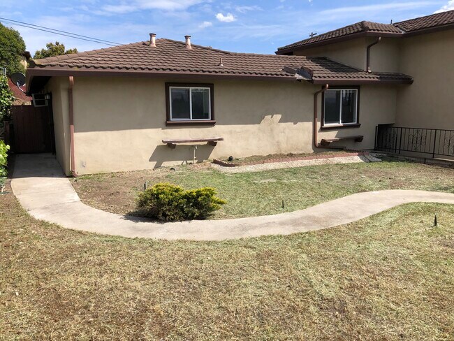 Building Photo - 3772 Marchant Dr