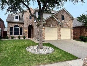 Building Photo - 2433 Mallard Dr