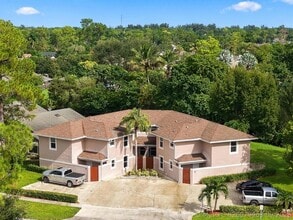 Building Photo - 1031 Goldenrod Rd