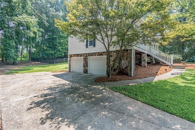 Building Photo - 1022 Knotts Pointe Dr