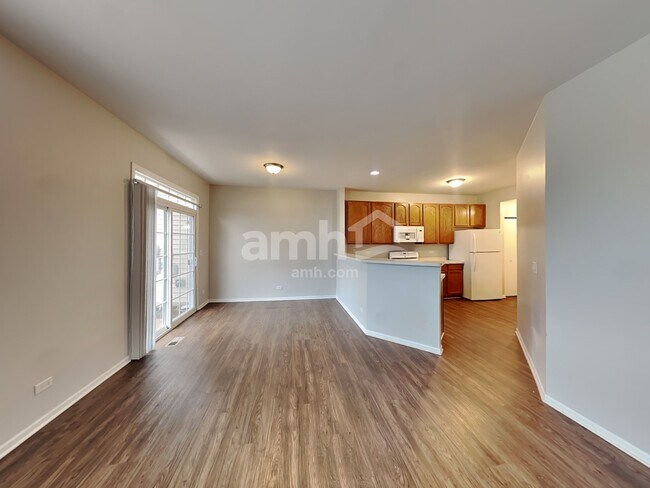 Building Photo - 621 Arbor Cir