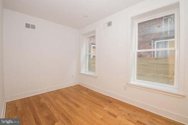 Building Photo - 614 W Norris St