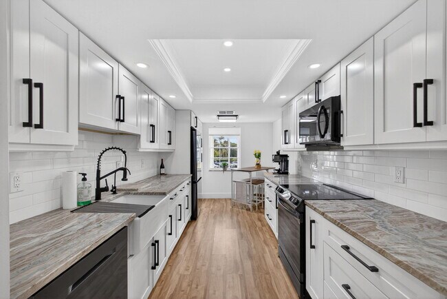 Building Photo - 1210 Sugar Sands Blvd