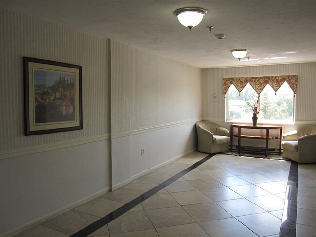 Foto del edificio - 230 Willard St