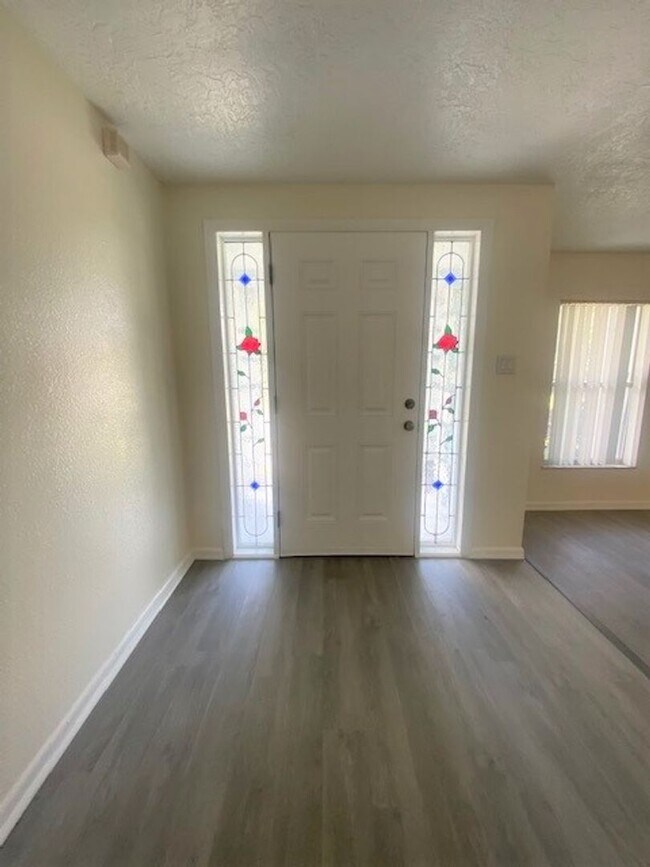 Foto del edificio - 3/2 Split Plan Pool Home in Indian Trails - Available 8/7