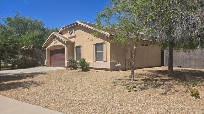 Foto del edificio - Great price for this Goodyear neighborhood!