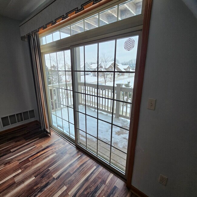 Foto del edificio - 16925 Stonewall Dr