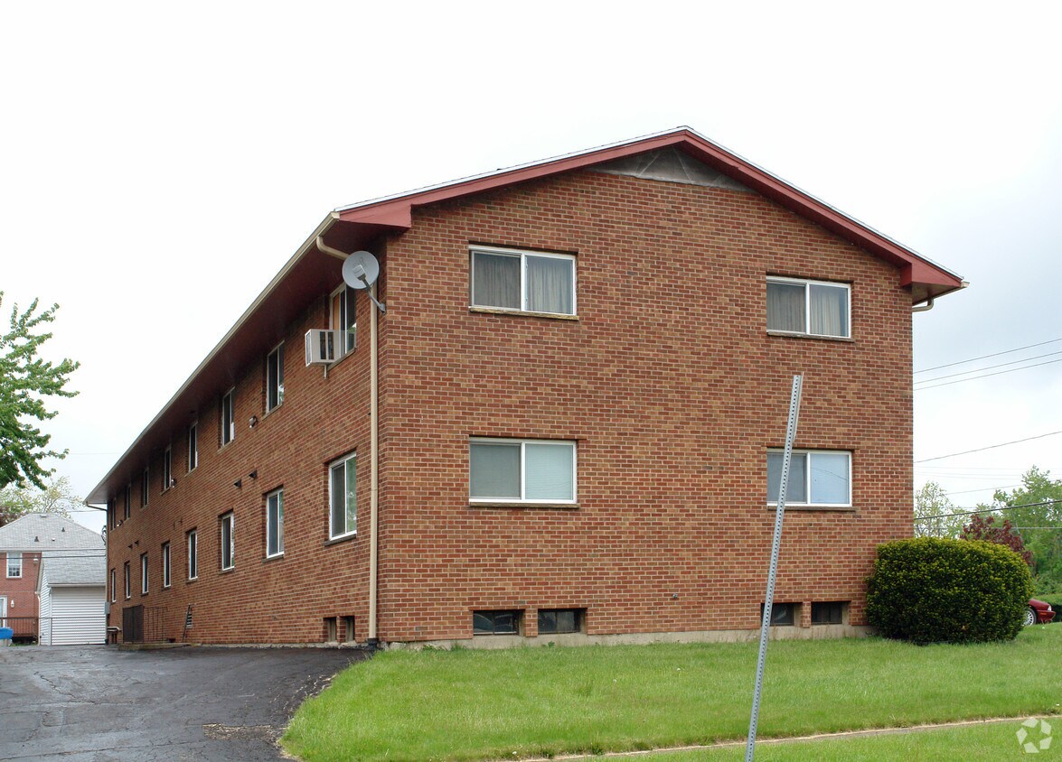 Foto del edificio - 2994 Elmwood Ave