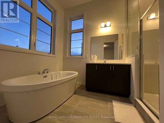 Building Photo - 1 Mayapple St