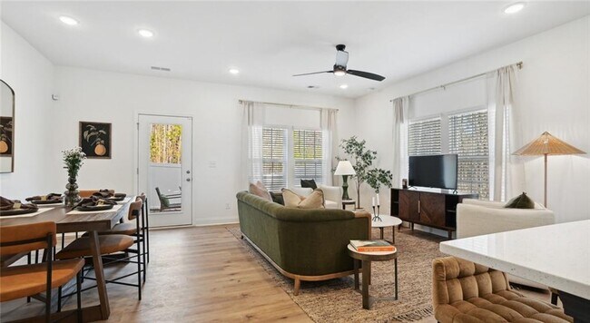 Foto del edificio - 661 Buxton Drive