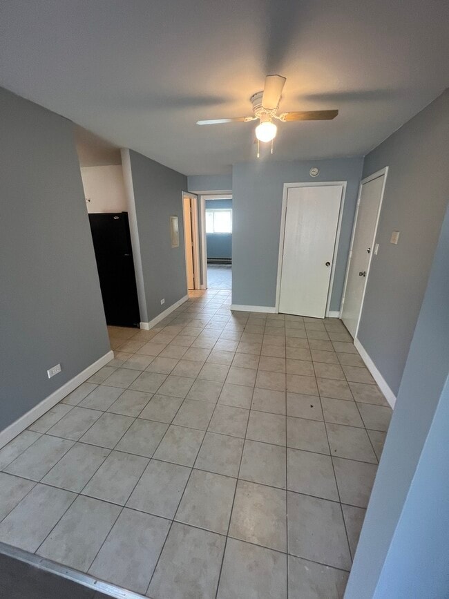 Building Photo - 4018 Bonhill Dr