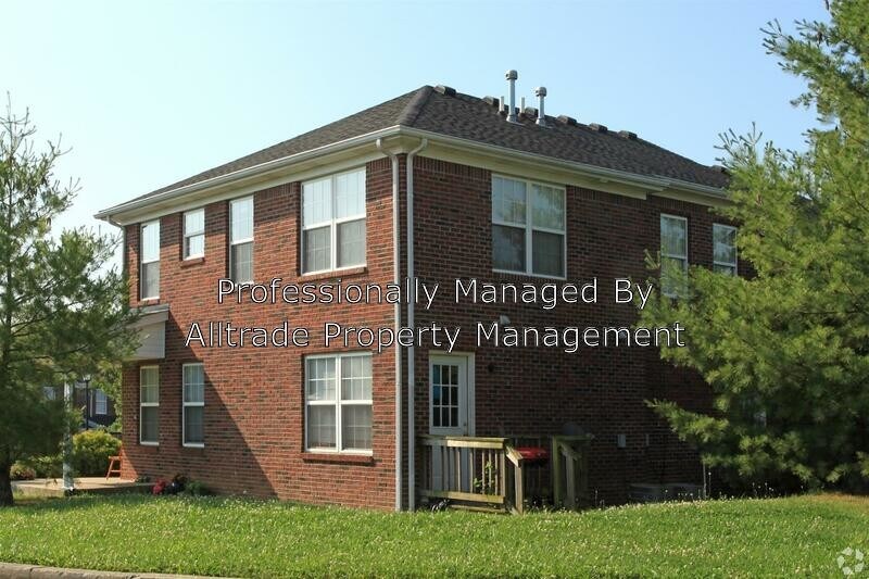 Building Photo - 864 Marian Village Dr