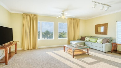 Building Photo - 16819 Front Beach Rd