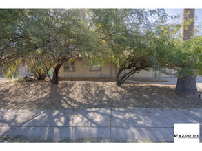 Building Photo - 7225 W Heatherbrae Dr