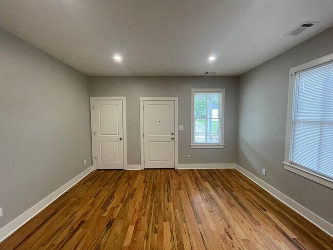 Foto del edificio - Charming One Bedroom Unit - Section 8 Only!