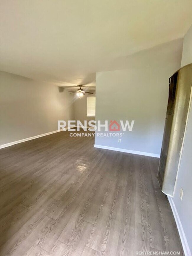 Foto del edificio - Classic 3/1 Home In Frayser Now Available ...