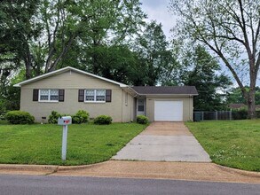 Building Photo - 4611 Daugette Dr NW