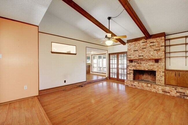 Building Photo - 2306 Forest Bend Dr