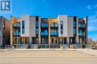 Building Photo - 261 Woodbine Ave