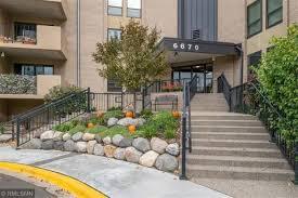 Foto principal - 6670 Vernon Ave S
