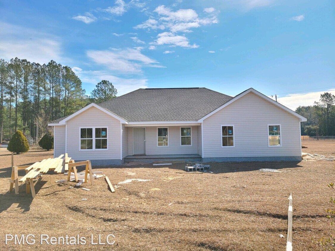 Primary Photo - 4 br, 2 bath House - 370 Old River Road South