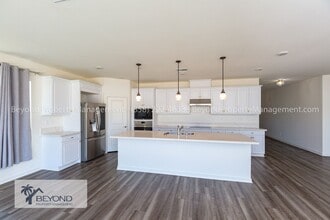 Building Photo - 13410 Pasture Ct