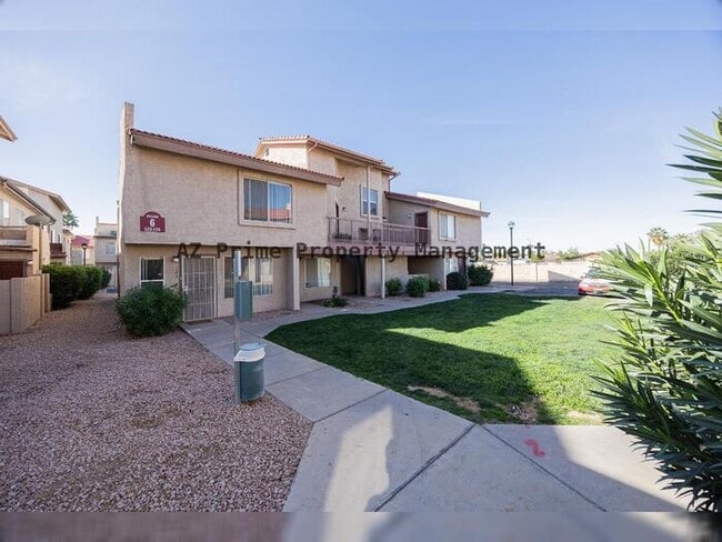 Photo - 4828 W Orangewood Ave House