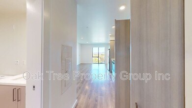 Building Photo - 532 Union St