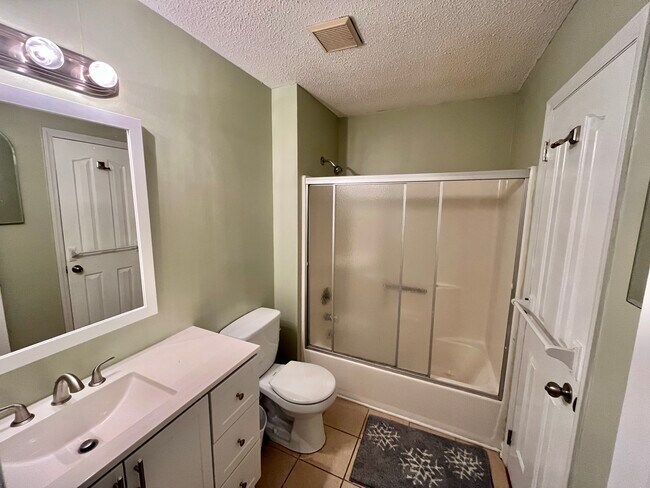 Foto del edificio - 27036 Fahleh Cove