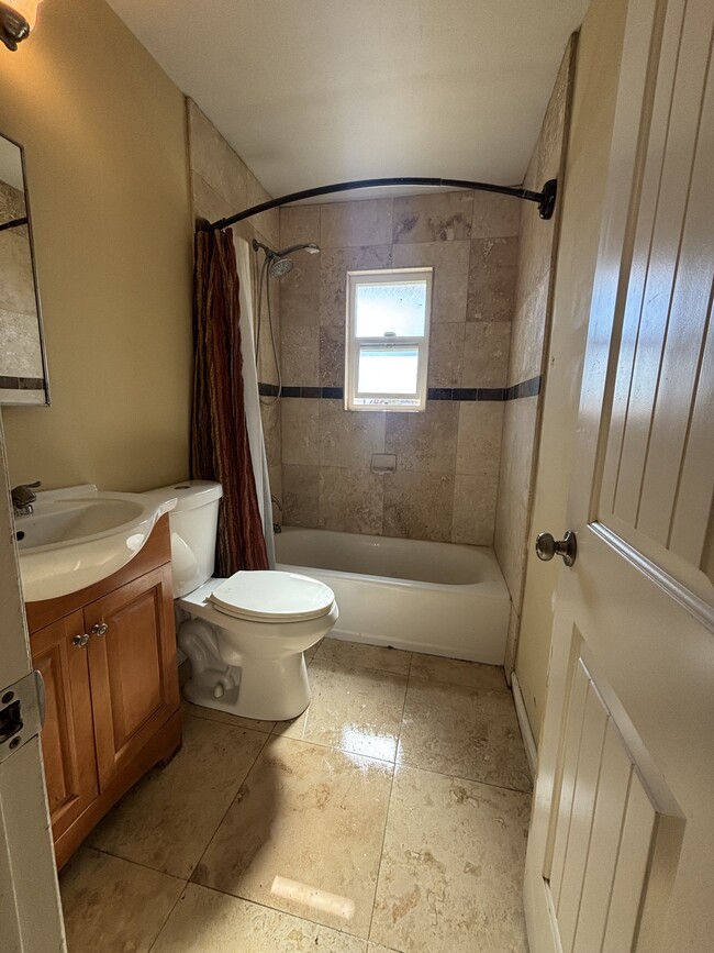 Bathroom - 9503 Medina Dr