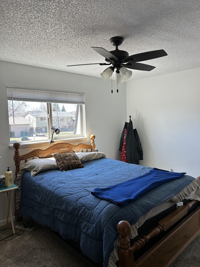 Foto del edificio - 2518 Woodvalley Ct