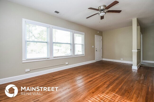 Foto del edificio - 8404 Thomas Ave