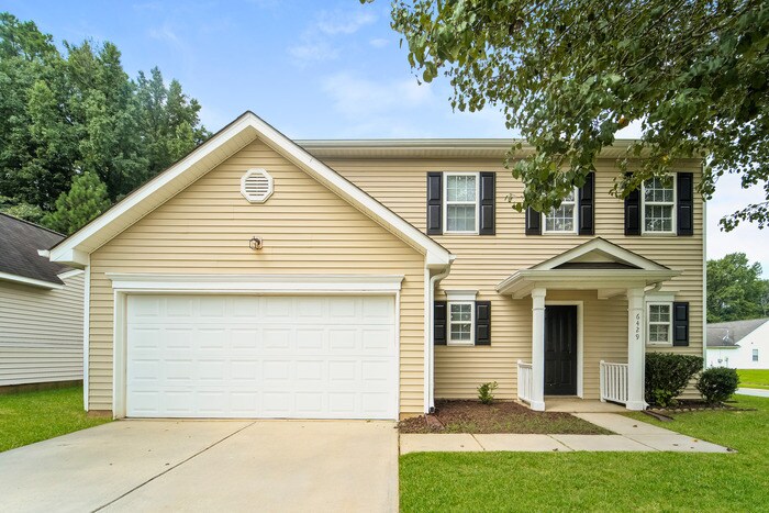 Foto principal - 6429 Sunman Rd