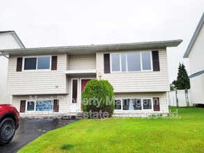 Building Photo - 10 Hallman St