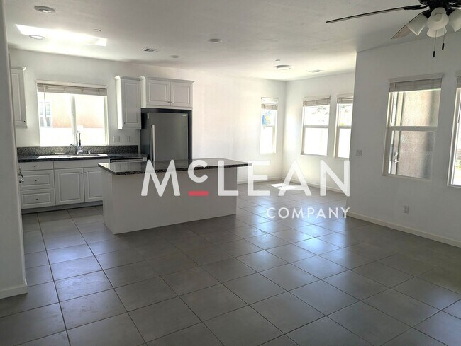 Foto del edificio - Skyborne 3BR/3BA Home for Rent - with Casita