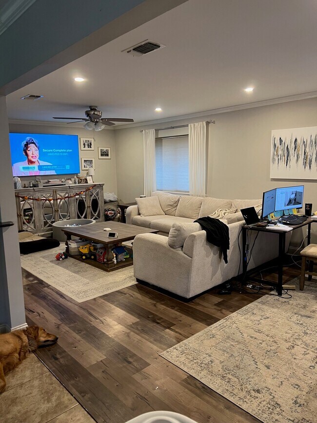 Foto del edificio - 3816 Courtland Dr