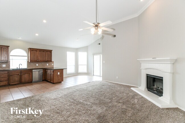 Building Photo - 832 Poncho Ln