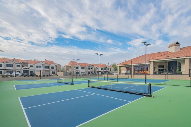 Foto del edificio - 7900 E Princess Dr