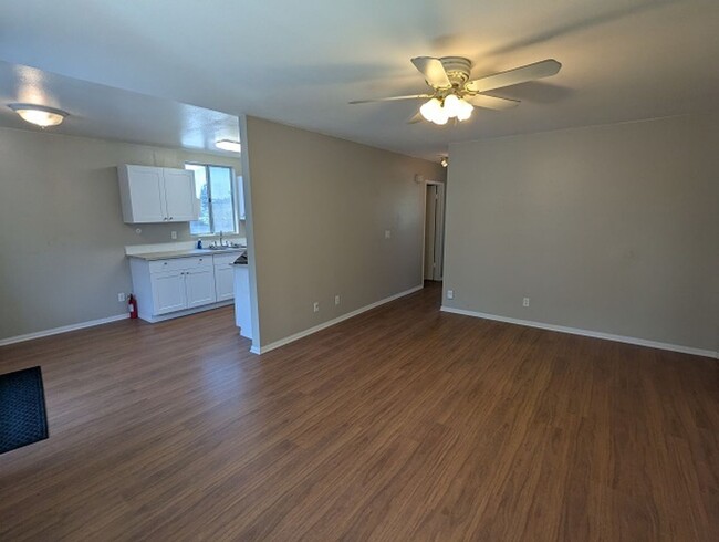 Foto del edificio - Single Story Condo on 2nd Floor in El Cajo...