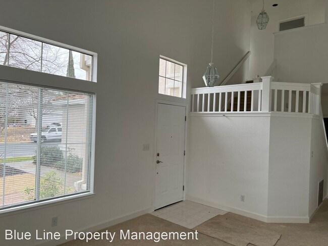 Building Photo - 3 br, 2.5 bath House - 5100 Comanche  Ct