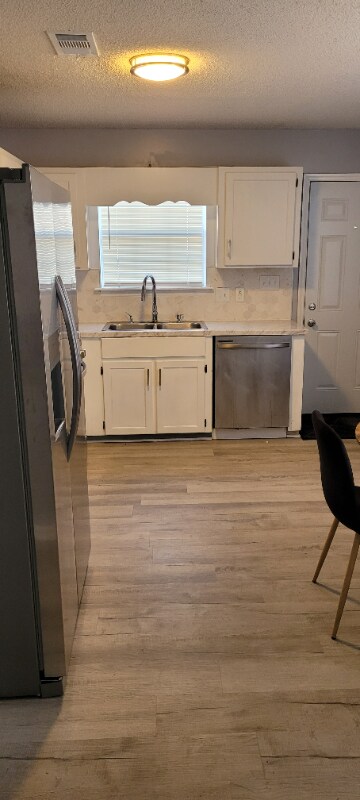 Foto del edificio - 138 Mossydale Ln