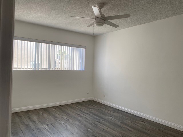 Foto del edificio - 1335 N Detroit St