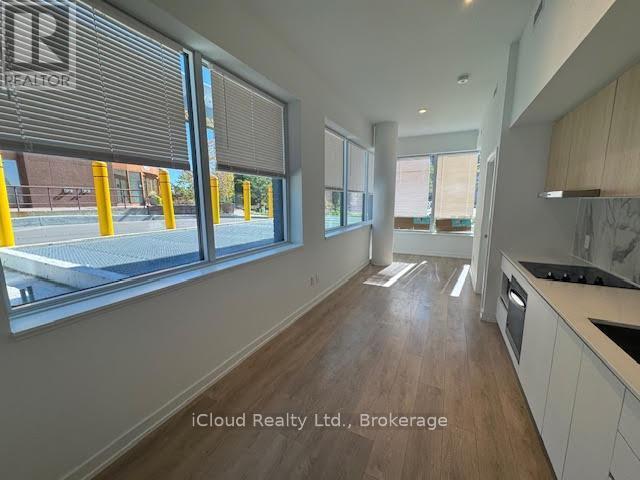 Photo du bâtiment - 1100 Sheppard Ave W