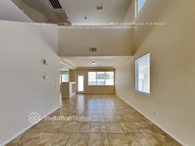 Foto del edificio - 7621 Eminence Ct
