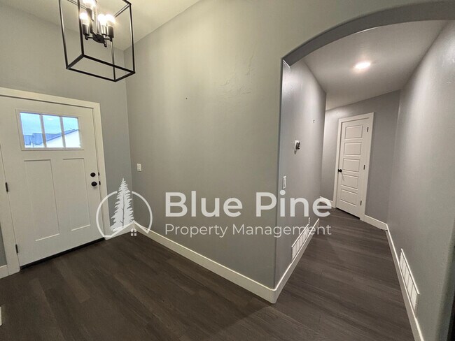 Foto del edificio - 6879 Bedford Ave